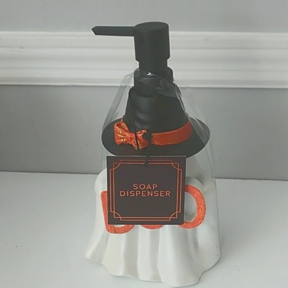 Halloween White Ghost Liquid Soap Lotion Pump Dispenser Spooky